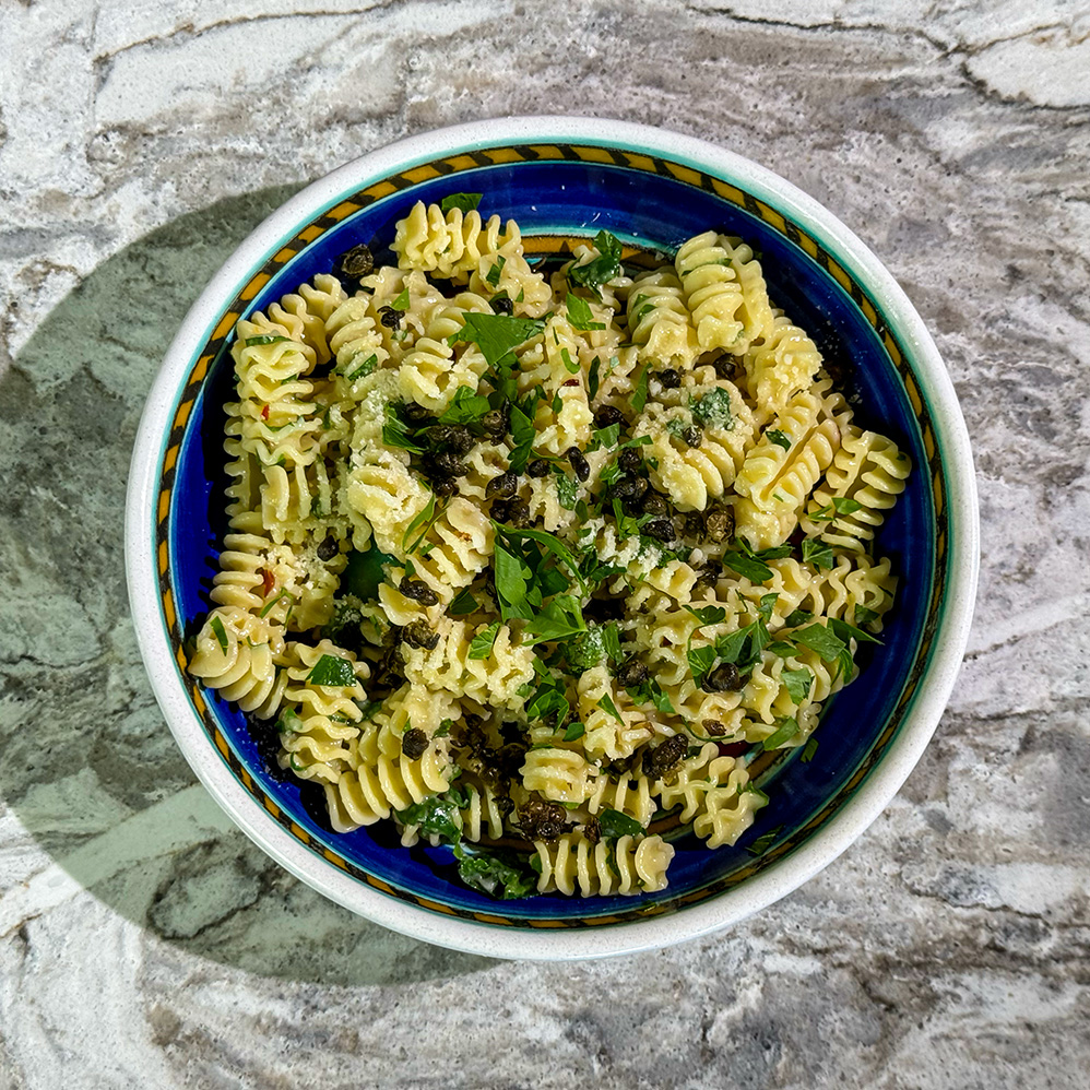 radiatori pasta with agilio e olio and fried capers